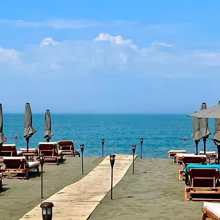 Beachfront Flat Апартаменты Tale